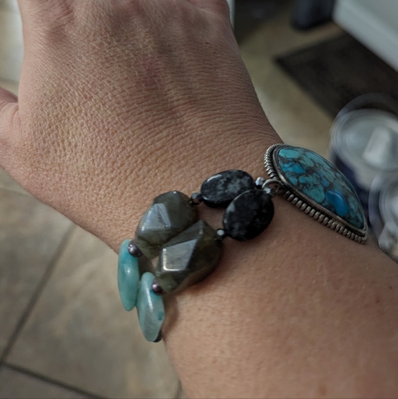 Boho turquoise, aquamarine & sterling bracelet - Picture 6 of 7